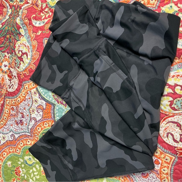 Fun black & grey camo tank top & jogger set. - Picture 2 of 6